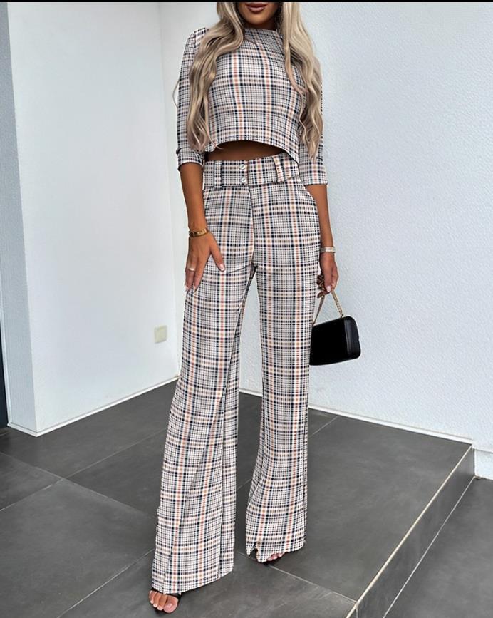 MILYN – Frisch & Weiblich Two-Piece Set