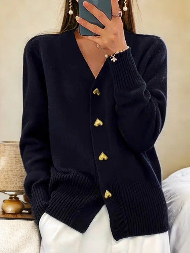 Liliane – eleganter Cardigan mit Herzknöpfen