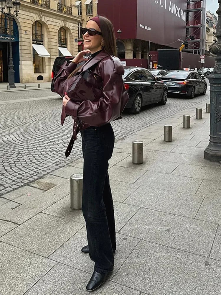 VALERINA – Zeitlose Leder Herbstjacke für die moderne Frau