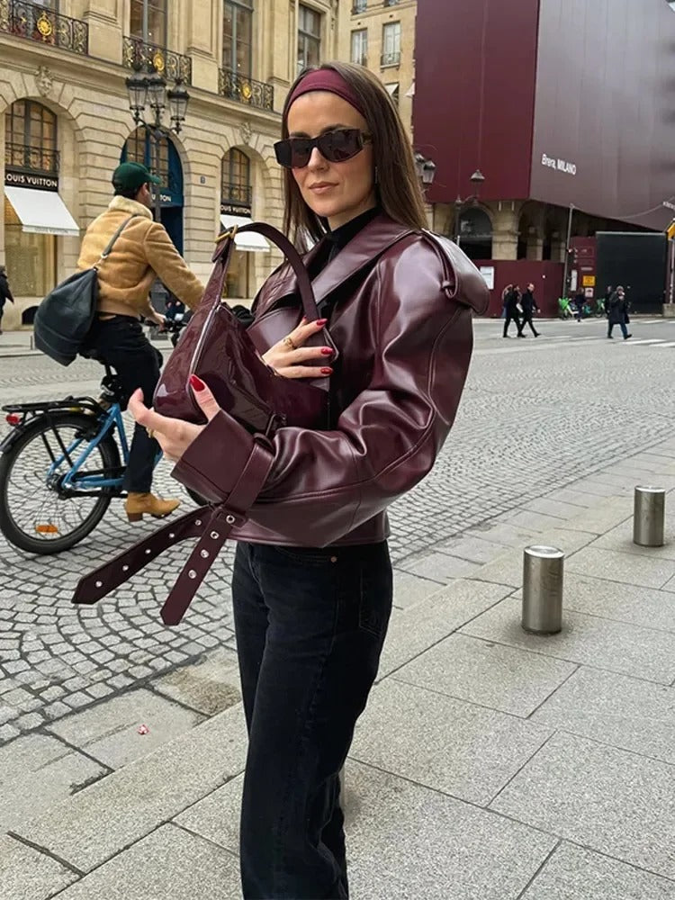 VALERINA – Zeitlose Leder Herbstjacke für die moderne Frau