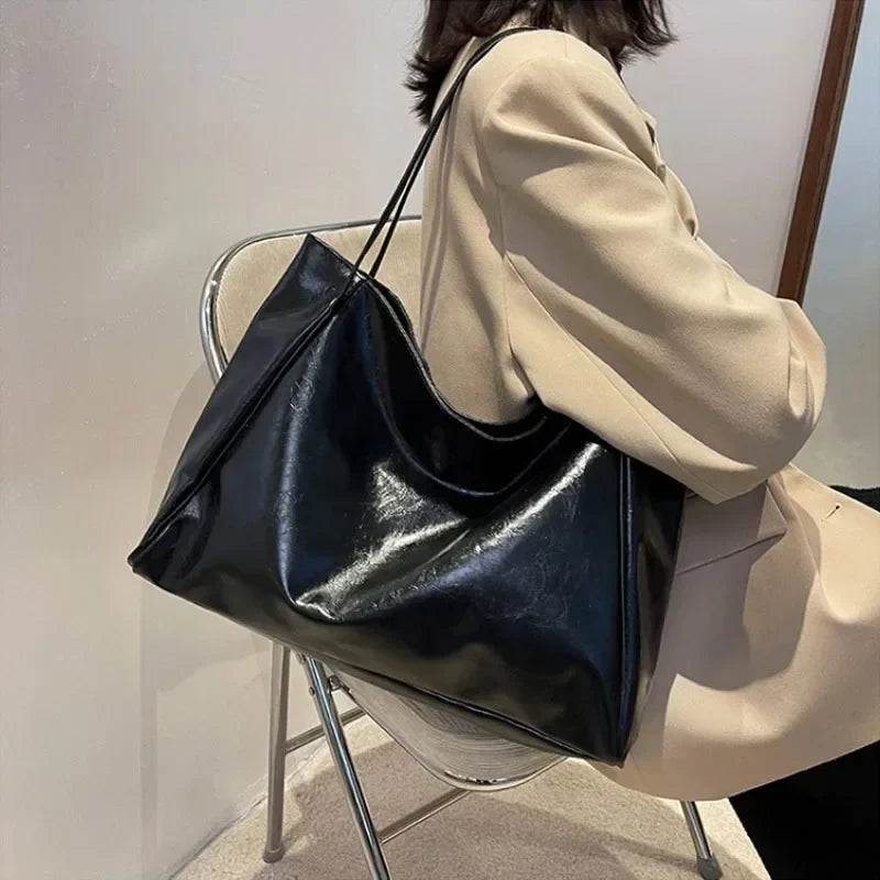 VIVAYNA – Weiche Retro Tote- und Schultertasche