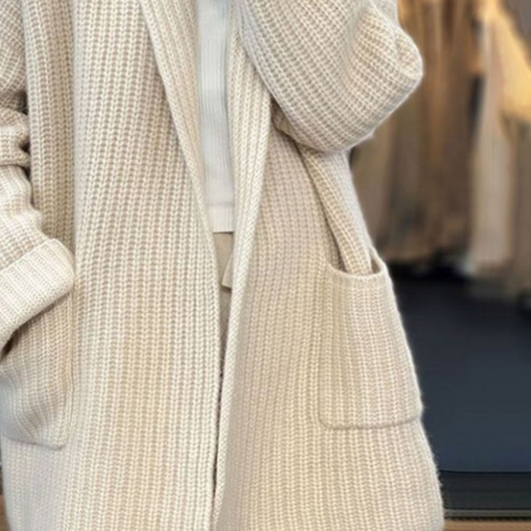 Irene – Strickjacke aus Wollmix