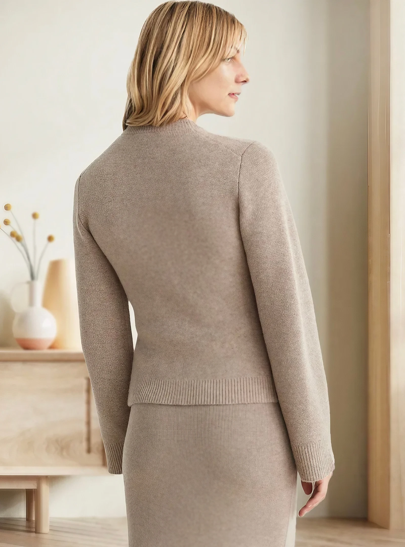 ÉLISÉ – Weicher Knopf-Cardigan für Eleganz im Alltag