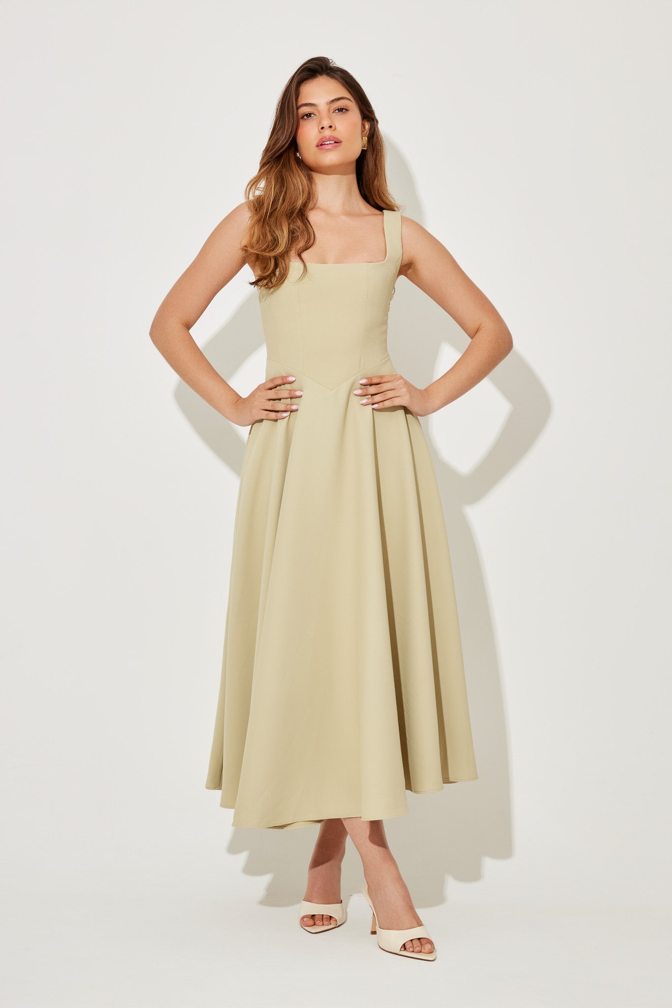 Amelia | Zeitlose Fließende Midi-Kleid