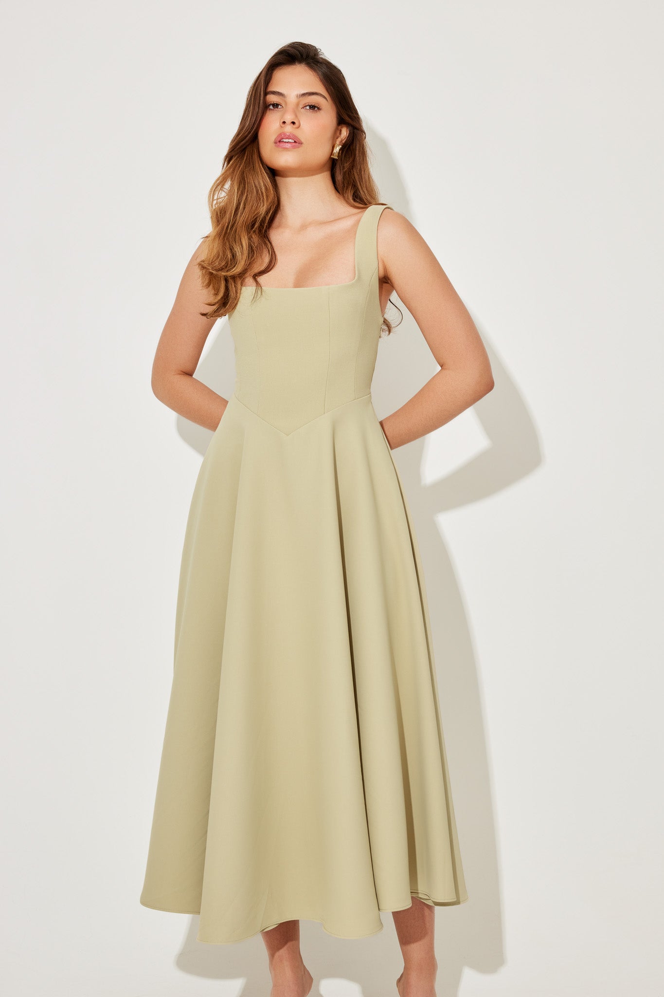 Amelia | Zeitlose Fließende Midi-Kleid