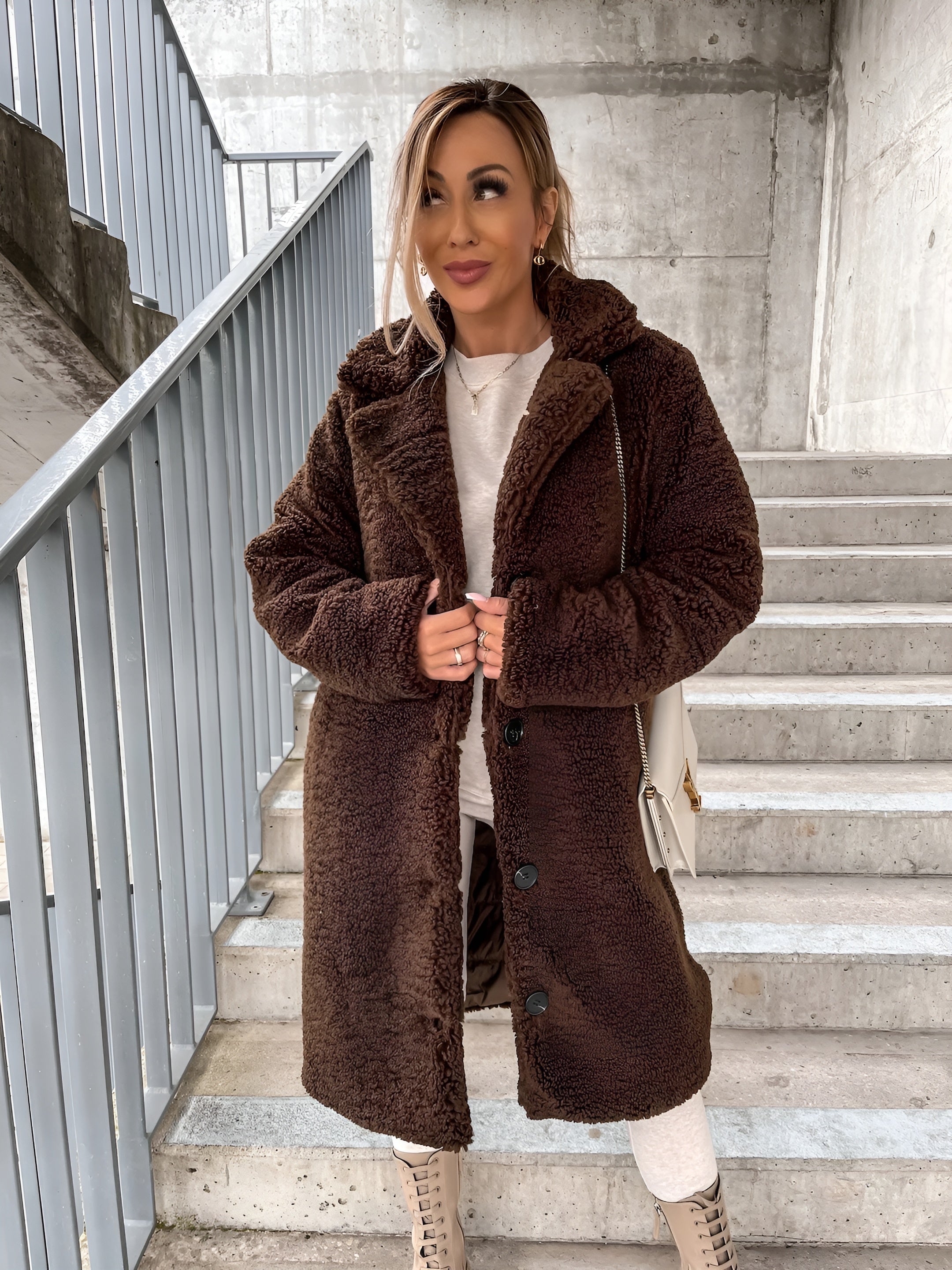 Daniella | Plüschiger Mantel