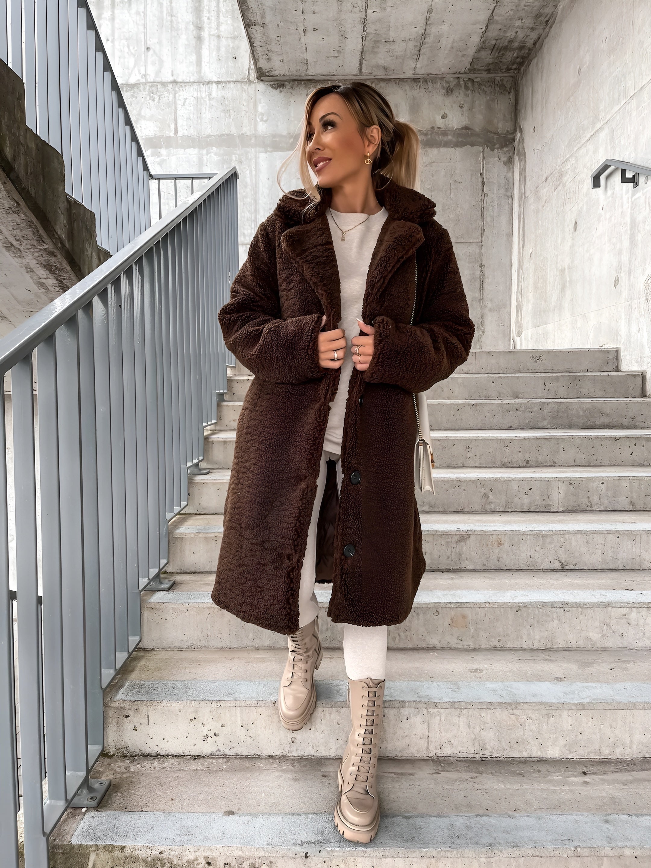 Daniella | Plüschiger Mantel