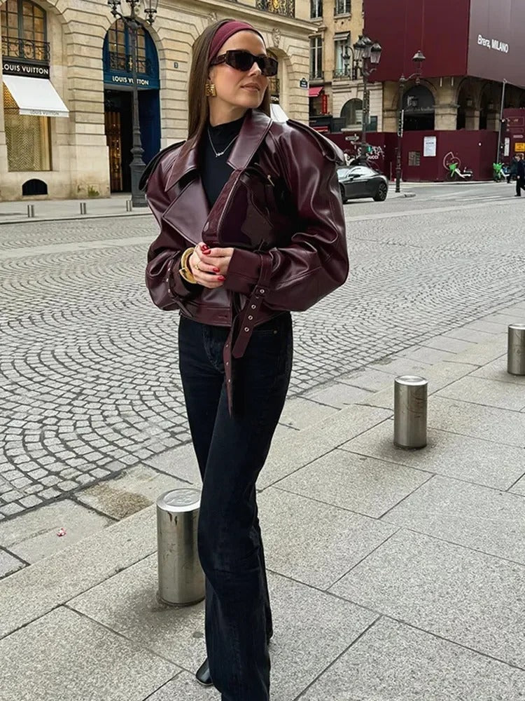 VALERINA – Zeitlose Leder Herbstjacke für die moderne Frau