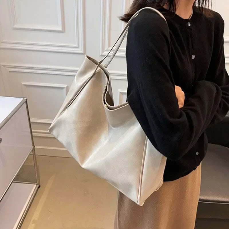 VIVAYNA – Weiche Retro Tote- und Schultertasche