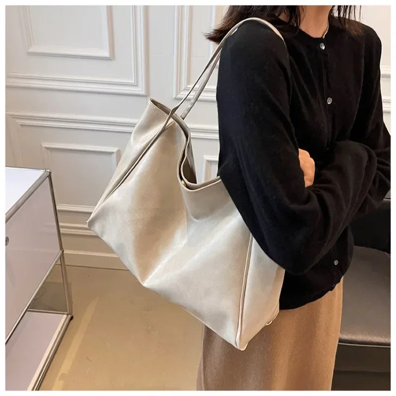 VIVAYNA – Weiche Retro Tote- und Schultertasche